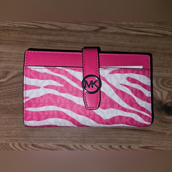 NWT Michael Kors Greenwich Medium Zebra Signature Logo Wallet - Picture 1 of 6